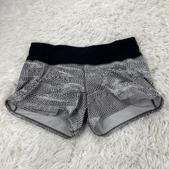 Lululemon Run Times Short II *4" Swerve Vapor Metal Grey / Black - Picture 1 of 7